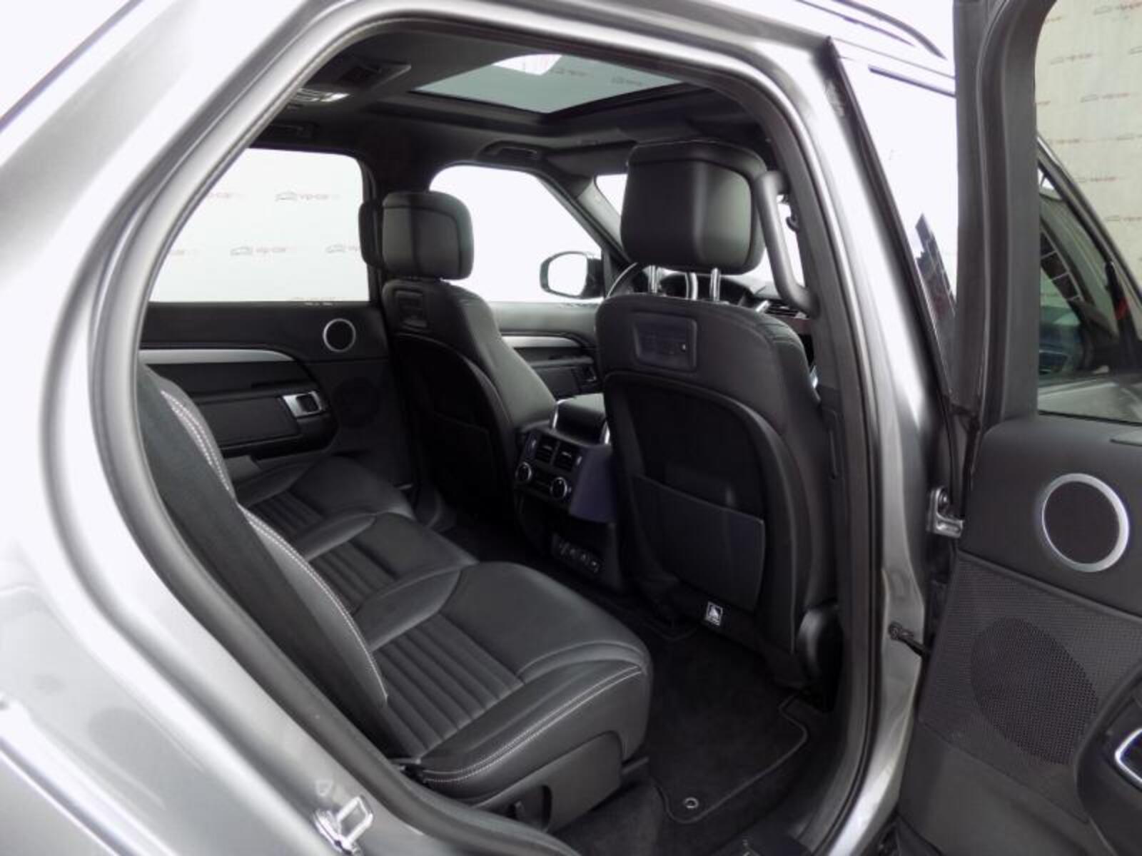 Land Rover Discovery 19