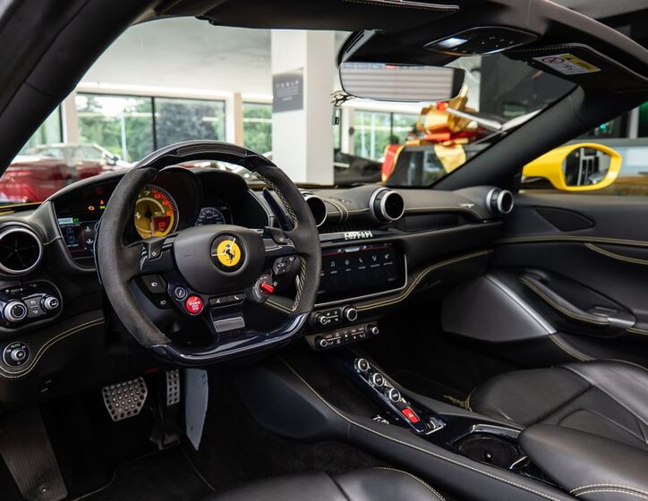 Ferrari Portofino 5
