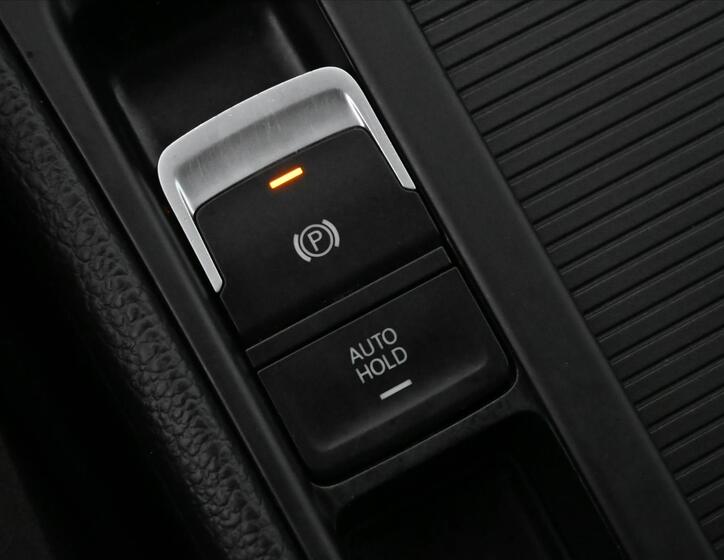 Volkswagen Golf 25