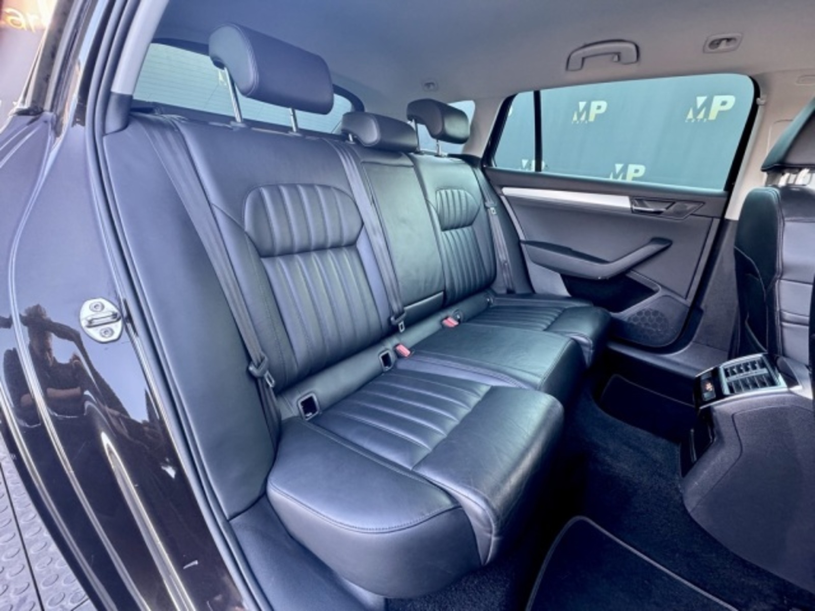 Škoda Superb 12