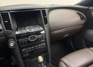 Infiniti FX30 17