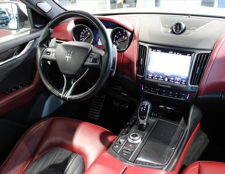 Maserati Levante 14