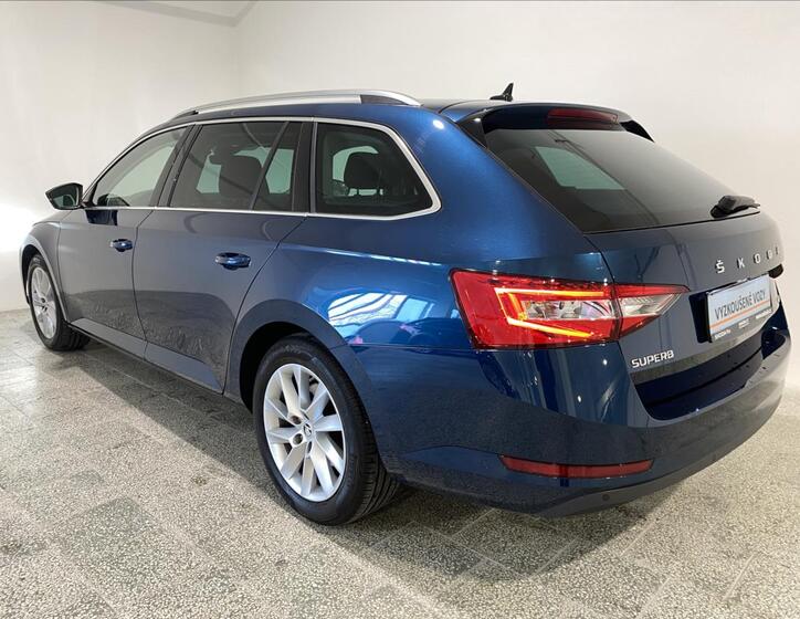 Škoda Superb 22
