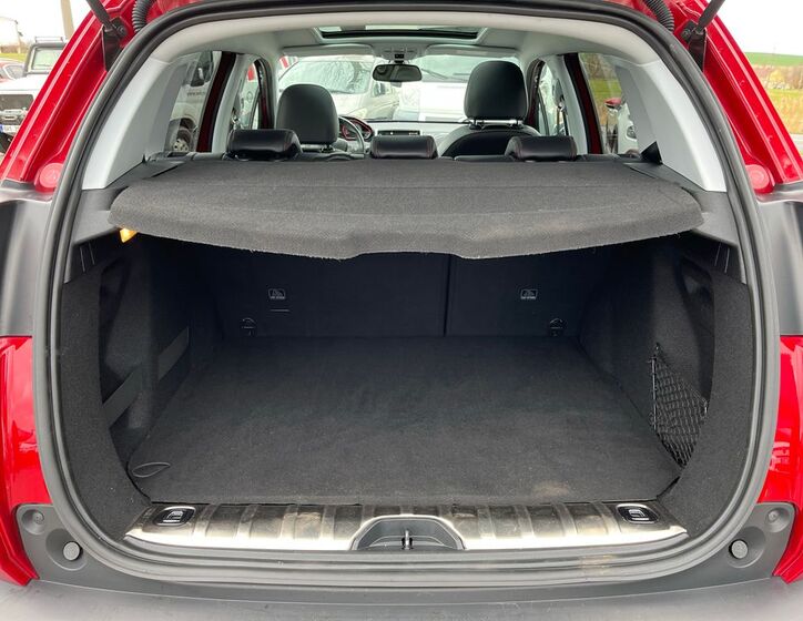Peugeot 2008 6