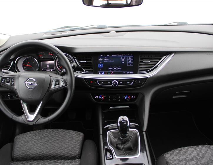 Opel Insignia 13