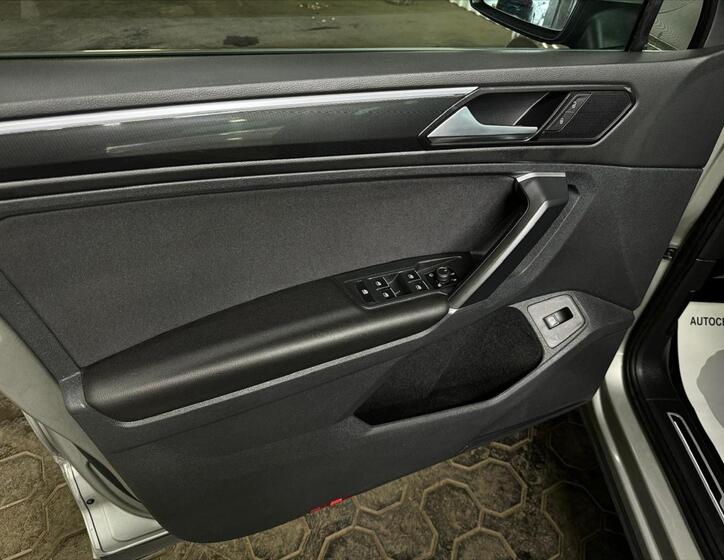 Volkswagen Tiguan 14