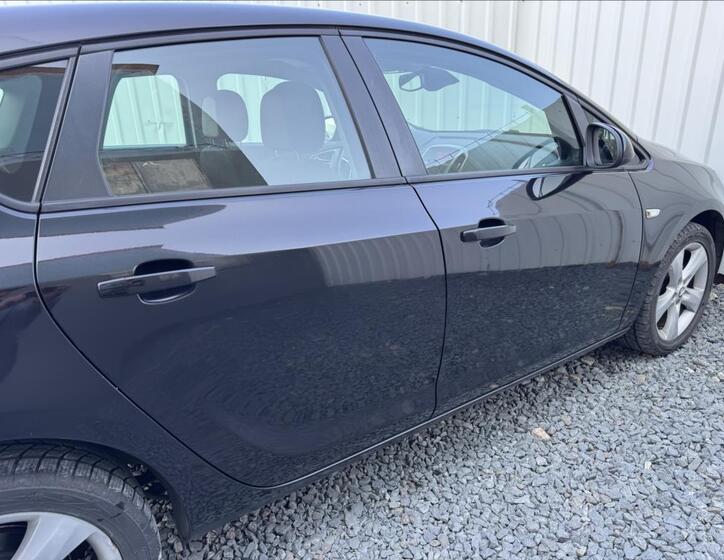 Opel Astra 17