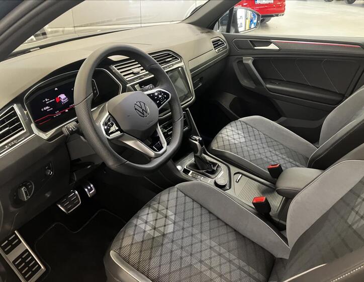 Volkswagen Tiguan 6