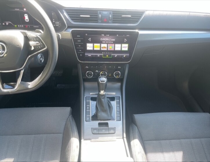 Škoda Superb 10