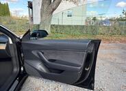 Tesla Model 3 28