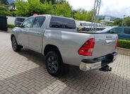 Toyota Hilux 4