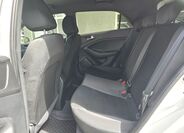 Hyundai i20 24