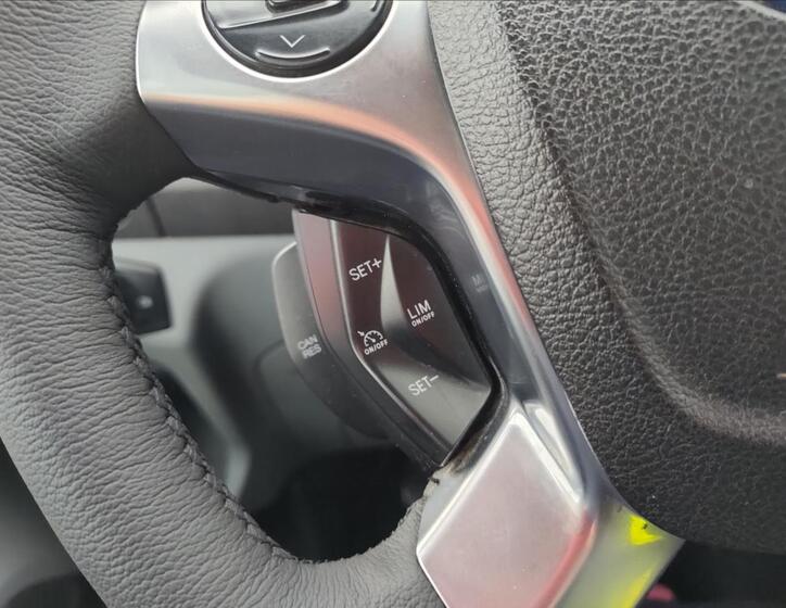 Ford Transit 19