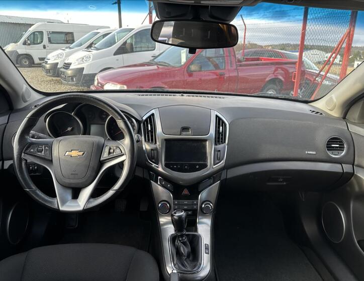 Chevrolet Cruze 16