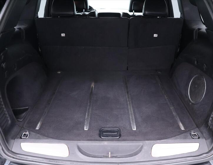 Jeep Grand Cherokee 10