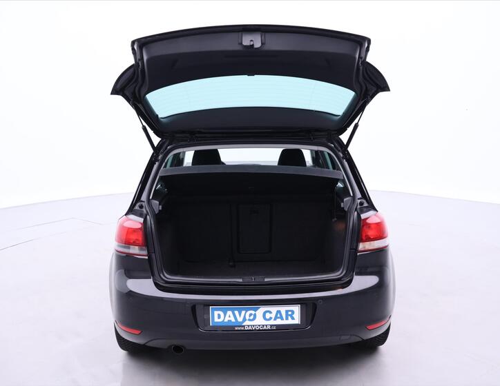 Volkswagen Golf 9