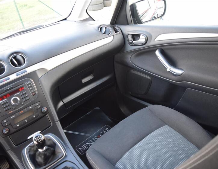 Ford Galaxy 30