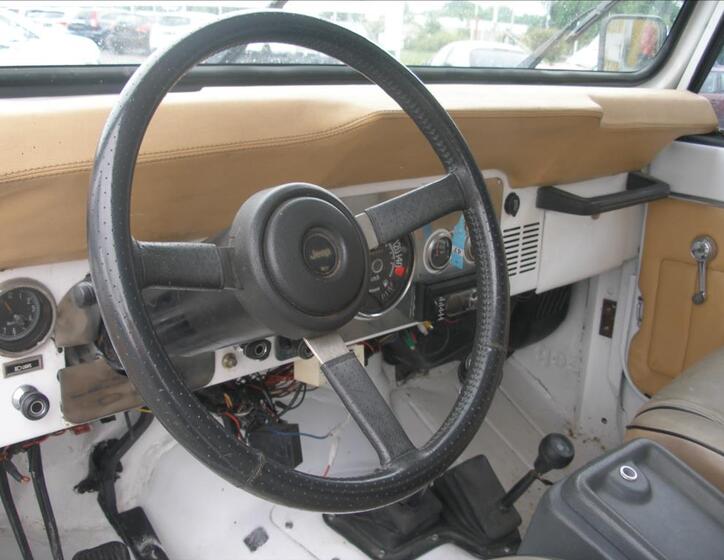 Jeep Wrangler 5