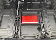 Lexus IS 300h 28