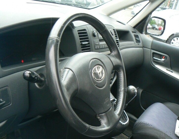 Toyota Corolla Verso 7
