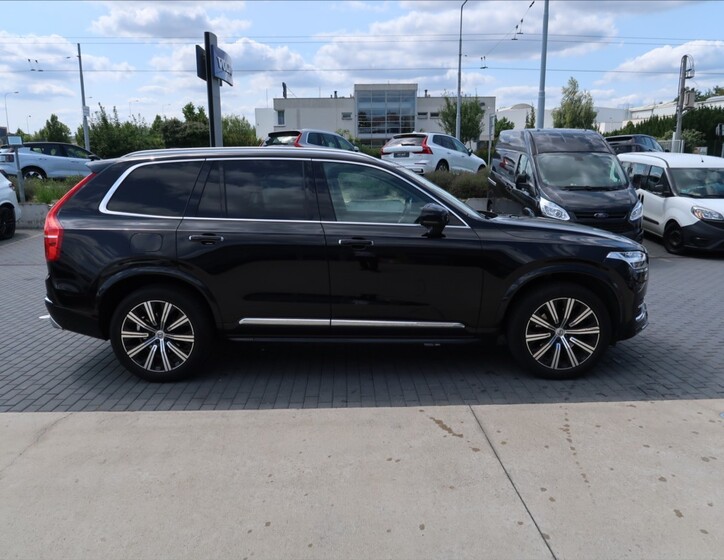 Volvo XC90 4