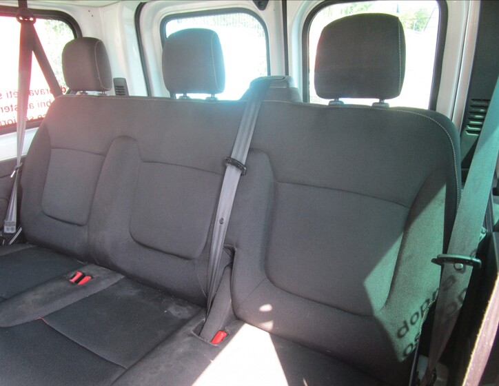 Renault Trafic 33