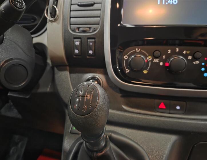 Renault Trafic 22