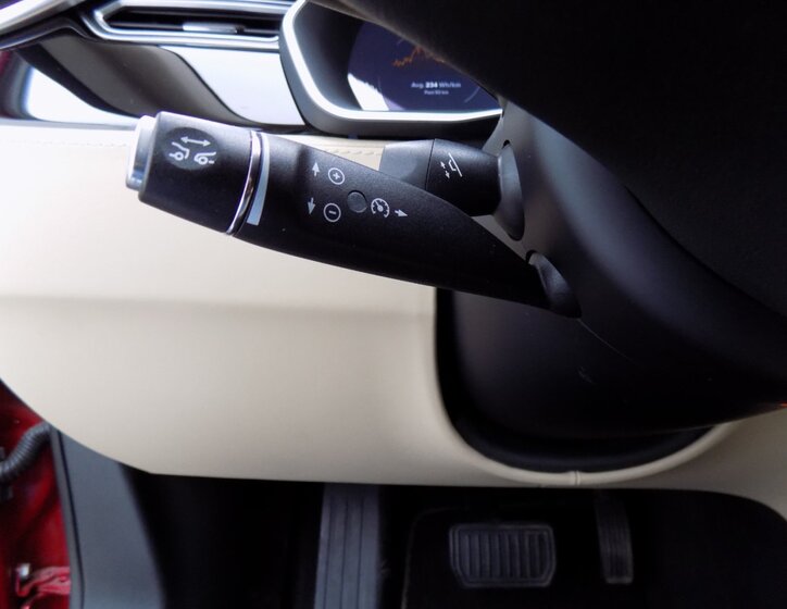 Tesla Model S 27