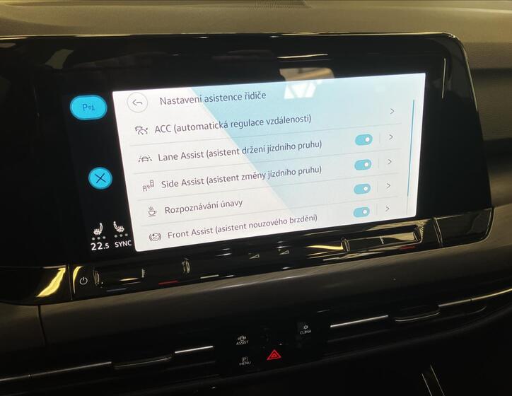 Volkswagen Golf 10