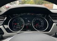 Volkswagen Touran 9