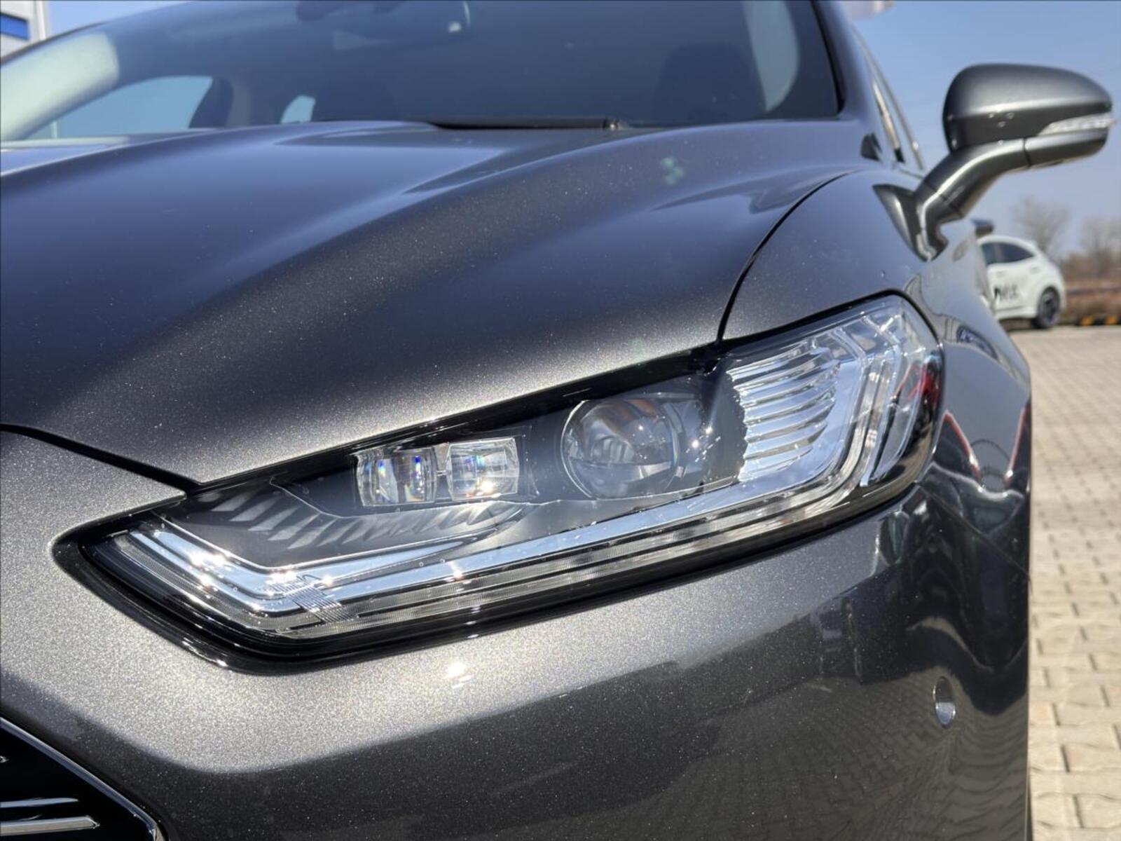 Ford Mondeo 9