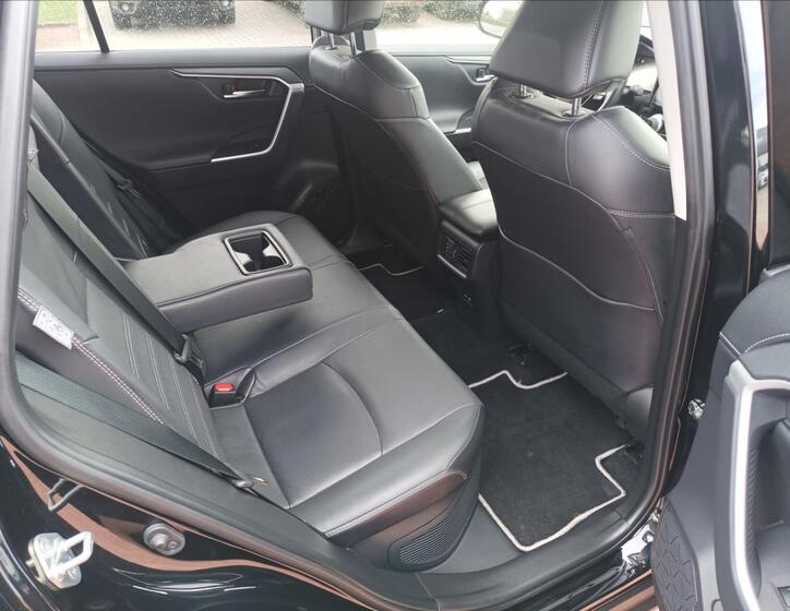 Toyota RAV4 7