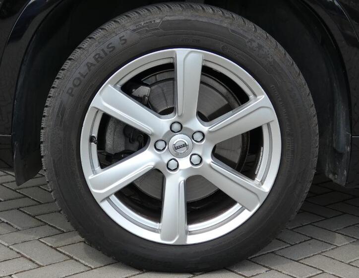 Volvo XC90 23