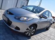 Mazda 2 1