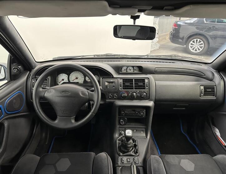 Ford Escort 5