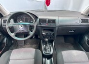 Volkswagen Golf 17