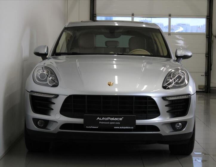 Porsche Macan 2