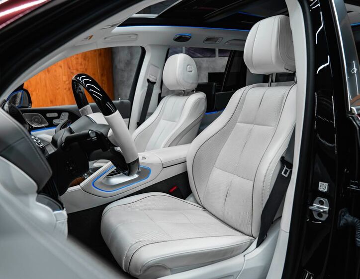 Mercedes-Benz GLS 28