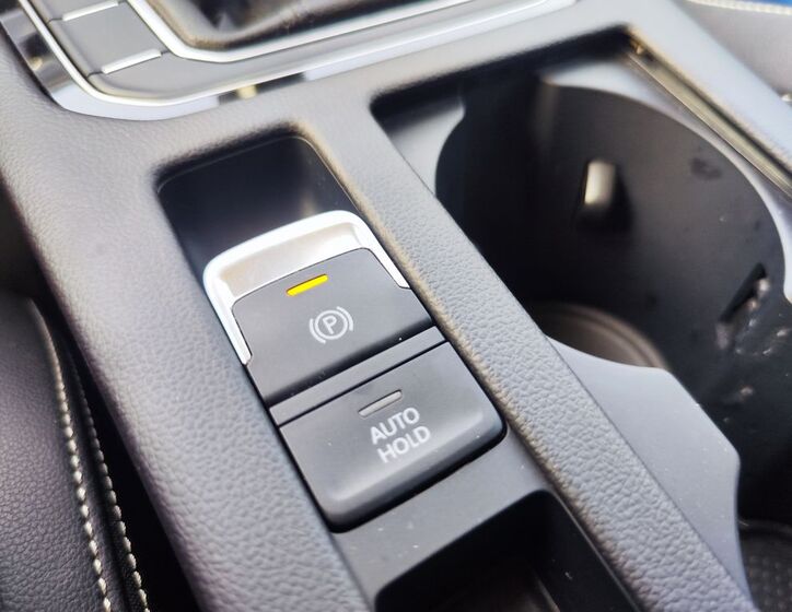 Volkswagen Passat 25