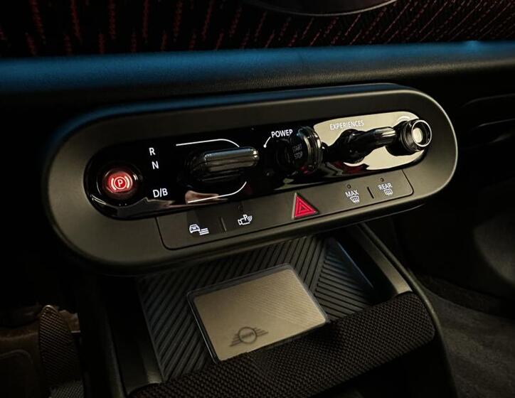 Mini Countryman 11