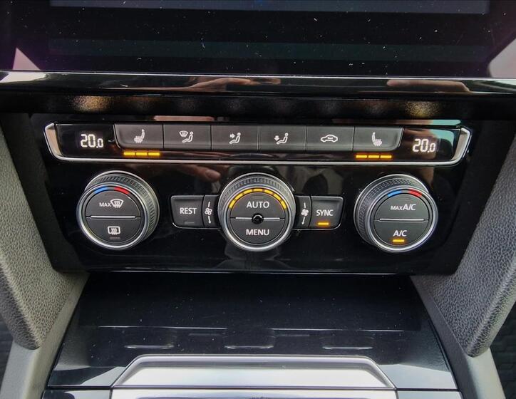 Volkswagen Passat 33