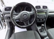 Volkswagen Golf 23