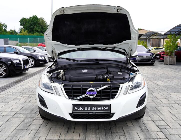 Volvo XC60 9
