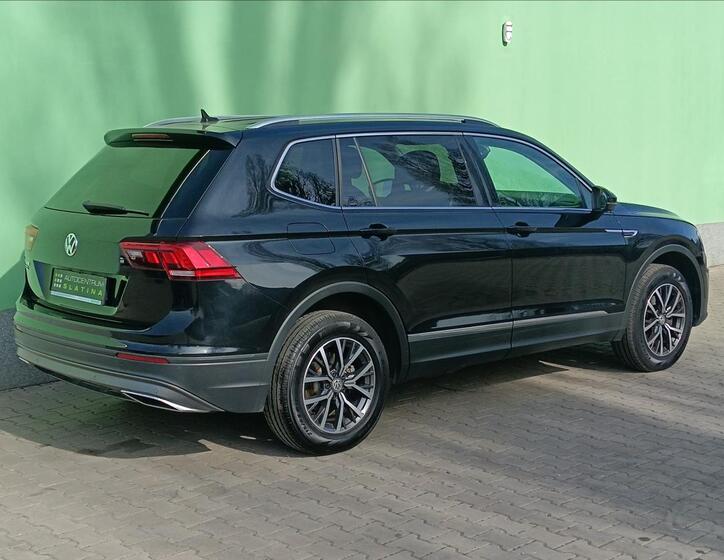 Volkswagen Tiguan 8