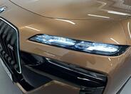 BMW i7 5