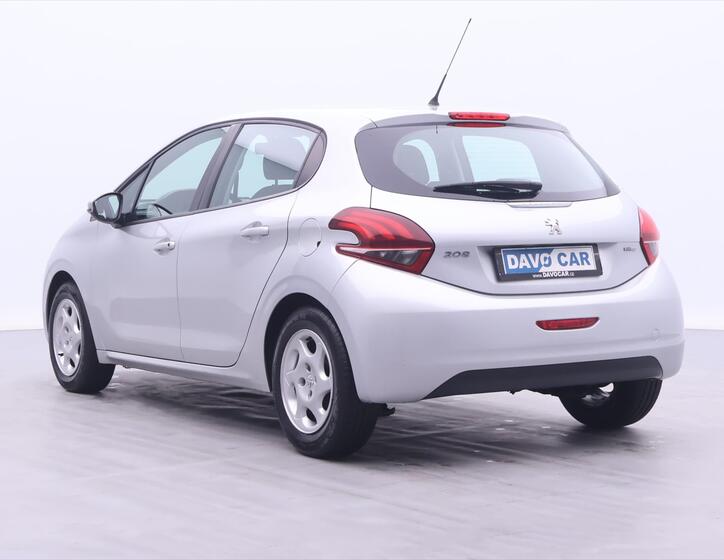 Peugeot 208 5