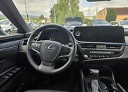 Lexus ES 300h 6