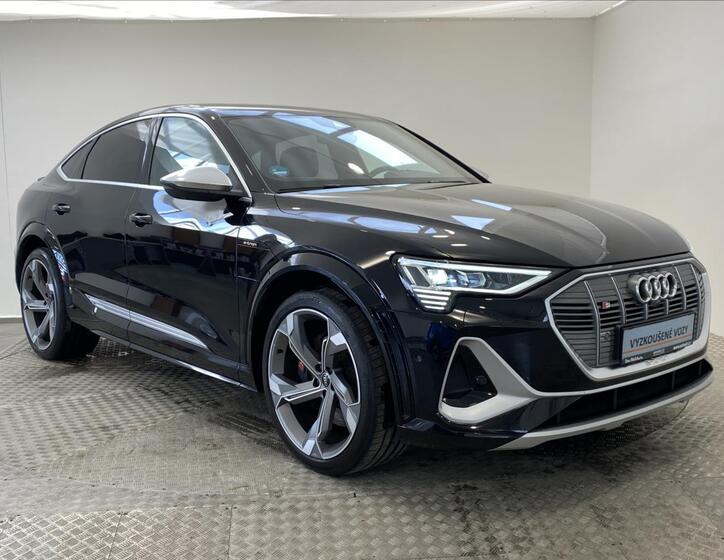 Audi e-tron 23