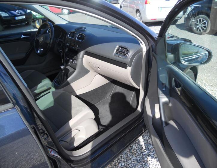 Volkswagen Golf 19