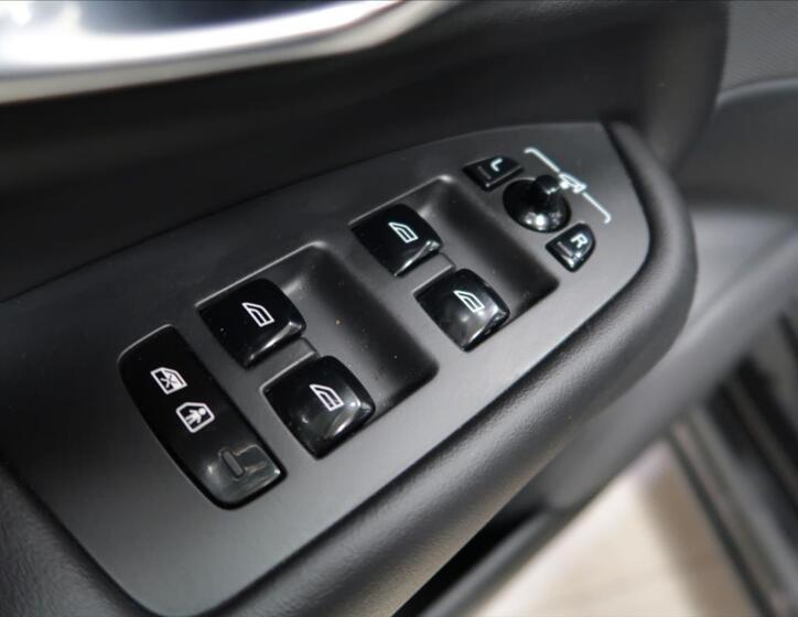 Volvo XC90 18